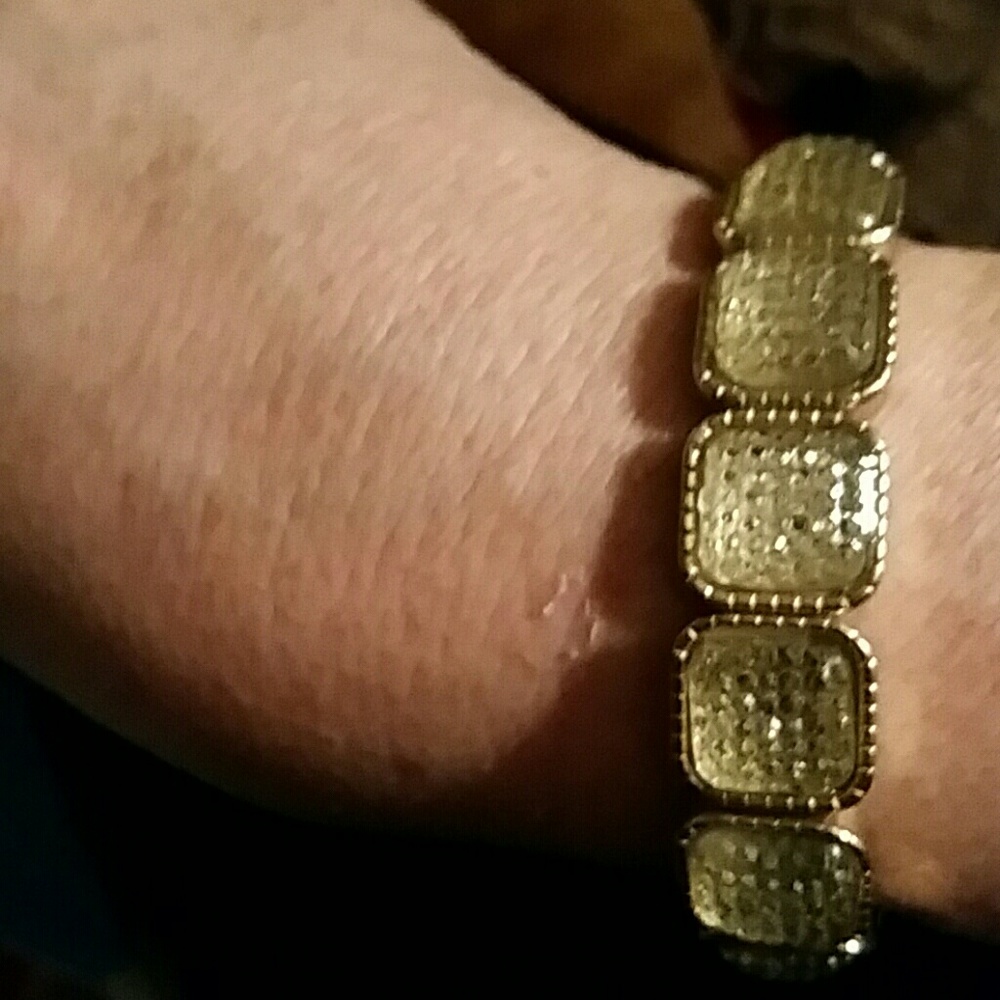 Lemon Quartz Color Rhinestone Bracelet